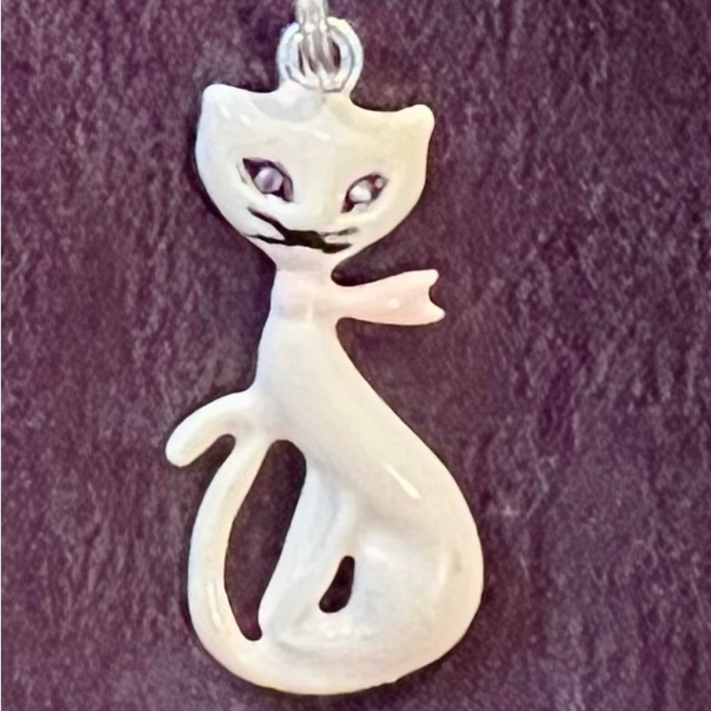 Super Cute Siamese White Cat Pendant/Charm